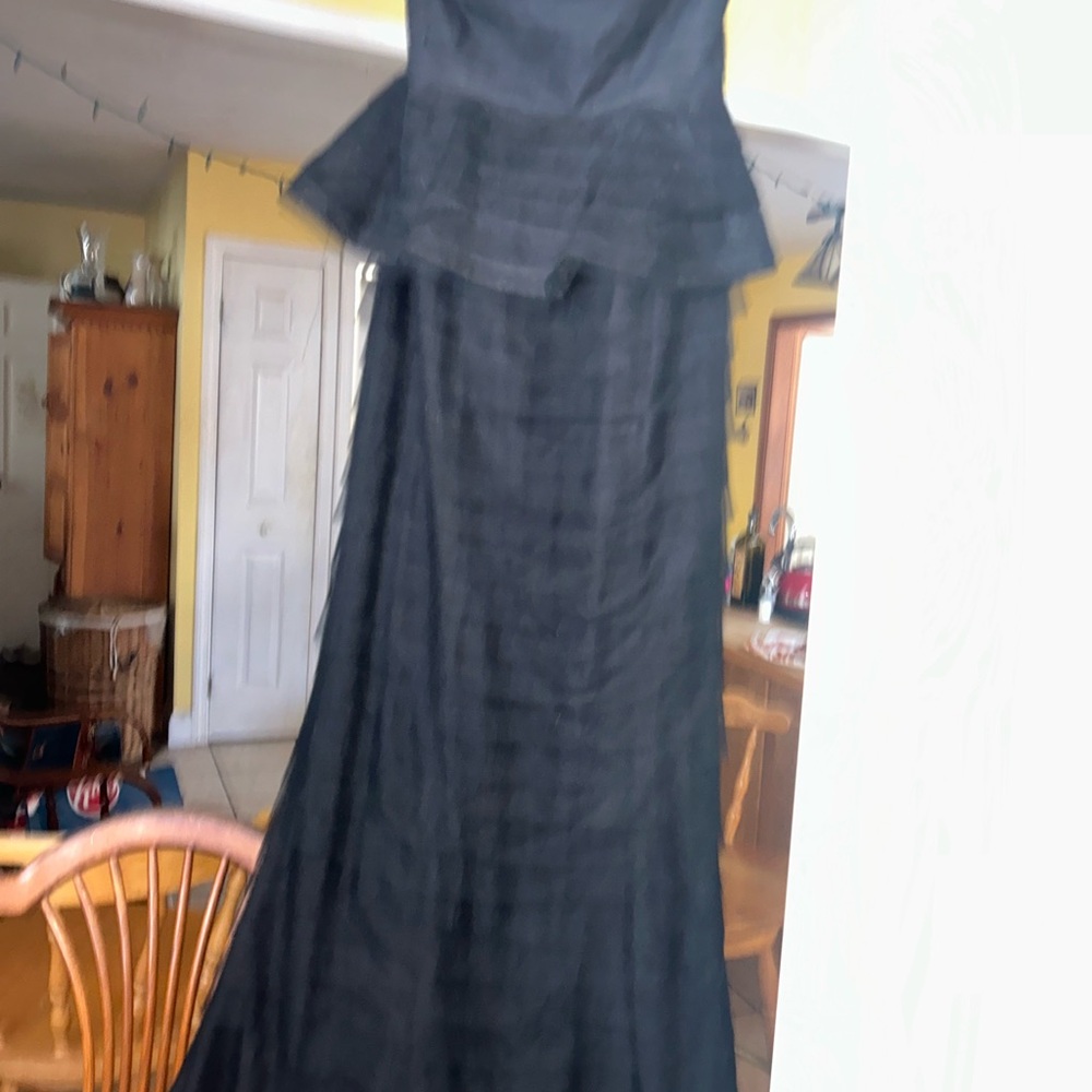 Adrianna Papell Black Strapless Gown - Picture 4 of 15